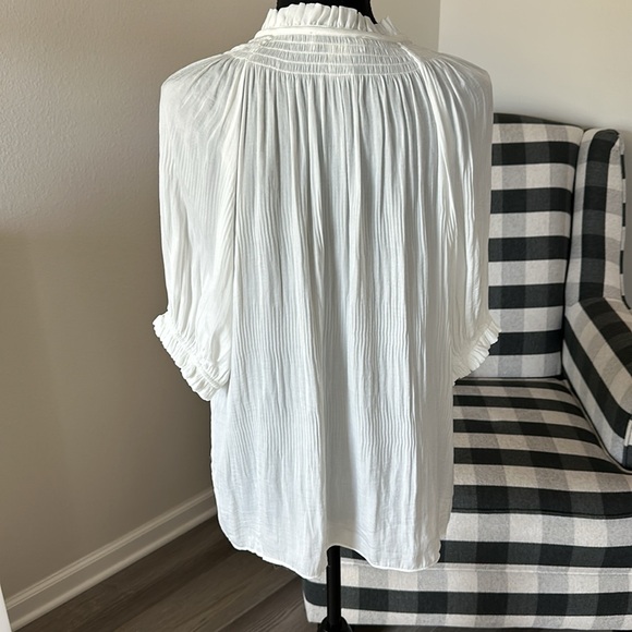 Rachel Zoe - the perfect white blouse - Picture 5 of 7